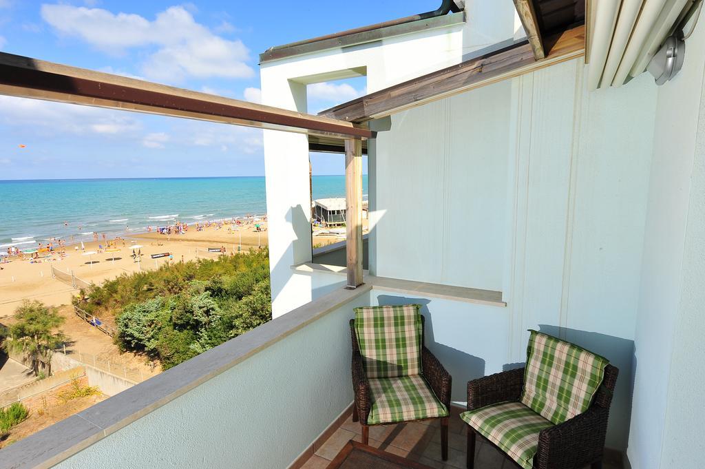 סן וינצ'נזו Hotel Aurora מראה חיצוני תמונה